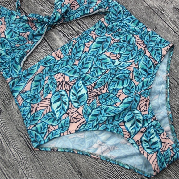 ♦️RESTOCKED♦️One piece Monokini Swimsuit - Picture 2 of 4